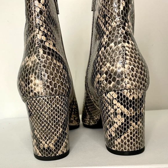 NBW Seychelles No One Like You - Python print leather boots - booties Size 6 - Picture 5 of 10